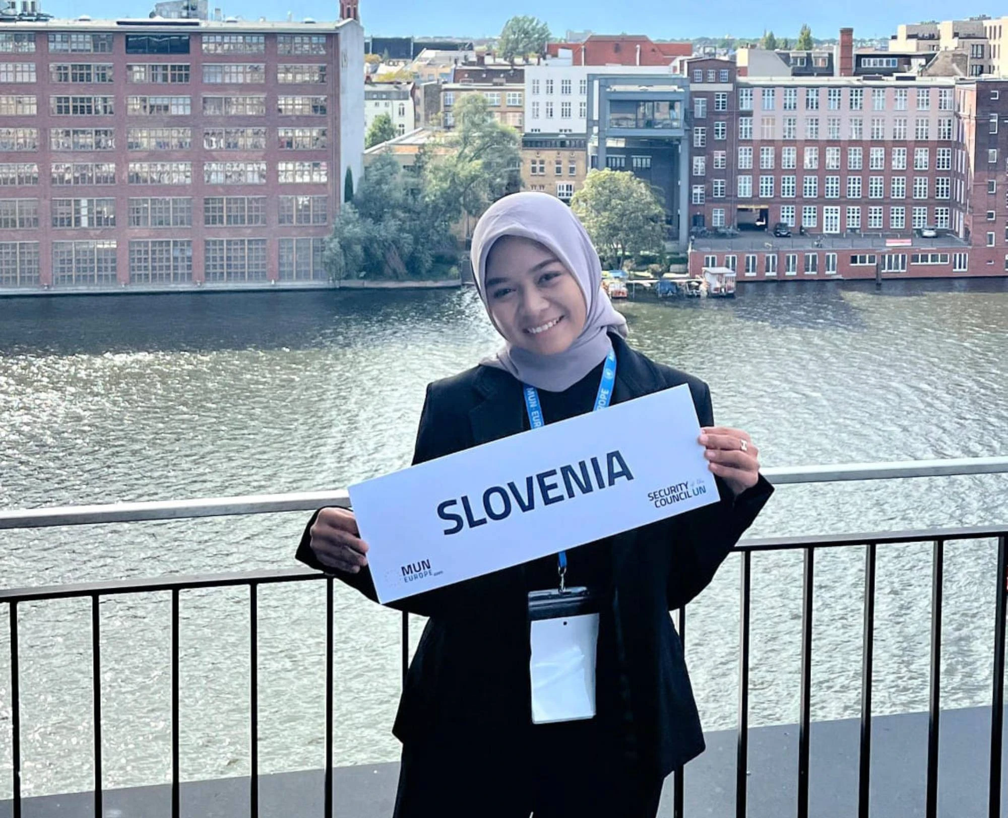 Hawra, Jejak Anak Muda Depok di Panggung Diplomasi Dunia