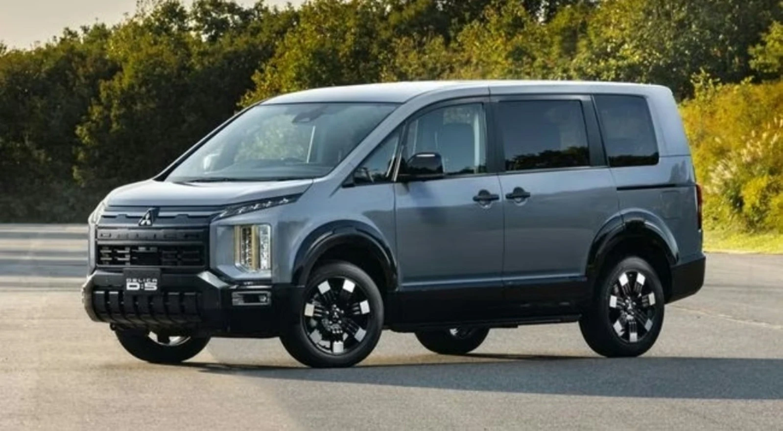 Mitsubishi Delica D:5, MPV dengan Rasa SUV Petualang