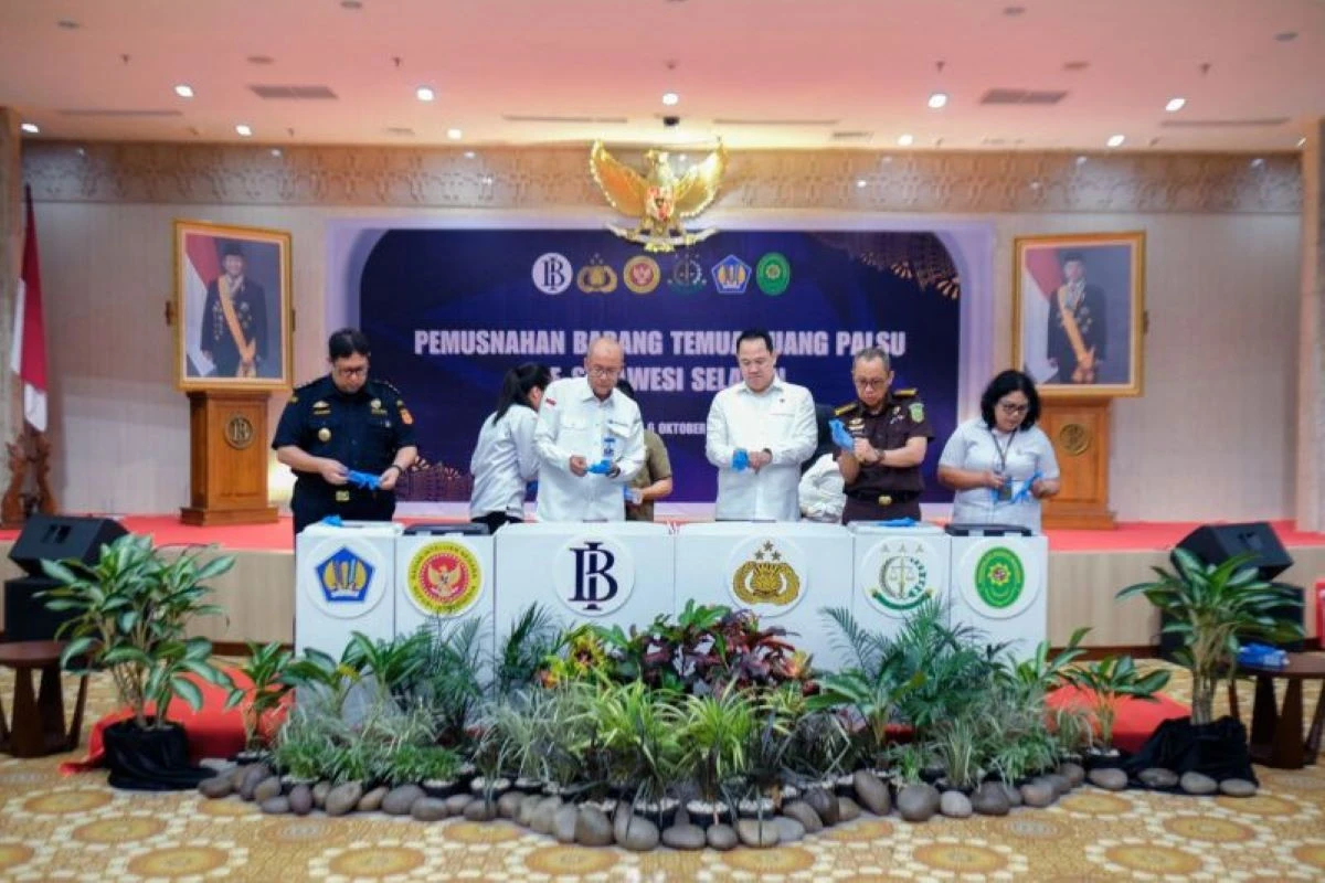23.185 Lembar Uang Palsu Dimusnahkan di Sulsel