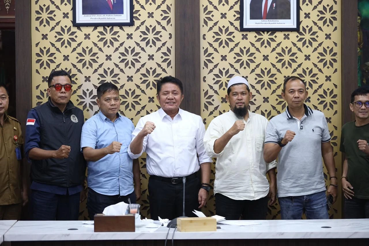 Suporter SFC Curhat ke Gubernur Herman Deru, Minta Bantuan Selamatkan Klub dari Degradasi