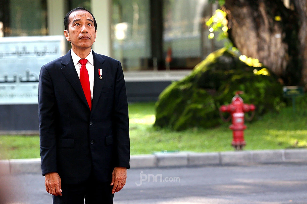 Anak Muda Ogah Kuliah di UGM Gegara Isu Ijazah Palsu Jokowi: Takut Jadi Penipu Ulung Negara!