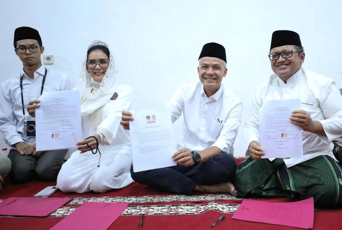 Ganjar Teken Piagam Nurul Huda demi Wujudkan Komitmennya untuk Ustaz & Pesantren