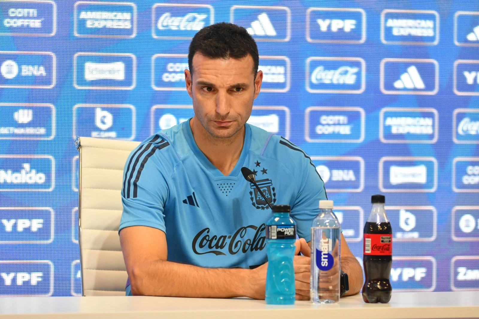 Scaloni Beber Kunci Comeback Argentina, Sebut Inggris Kehilangan Mental