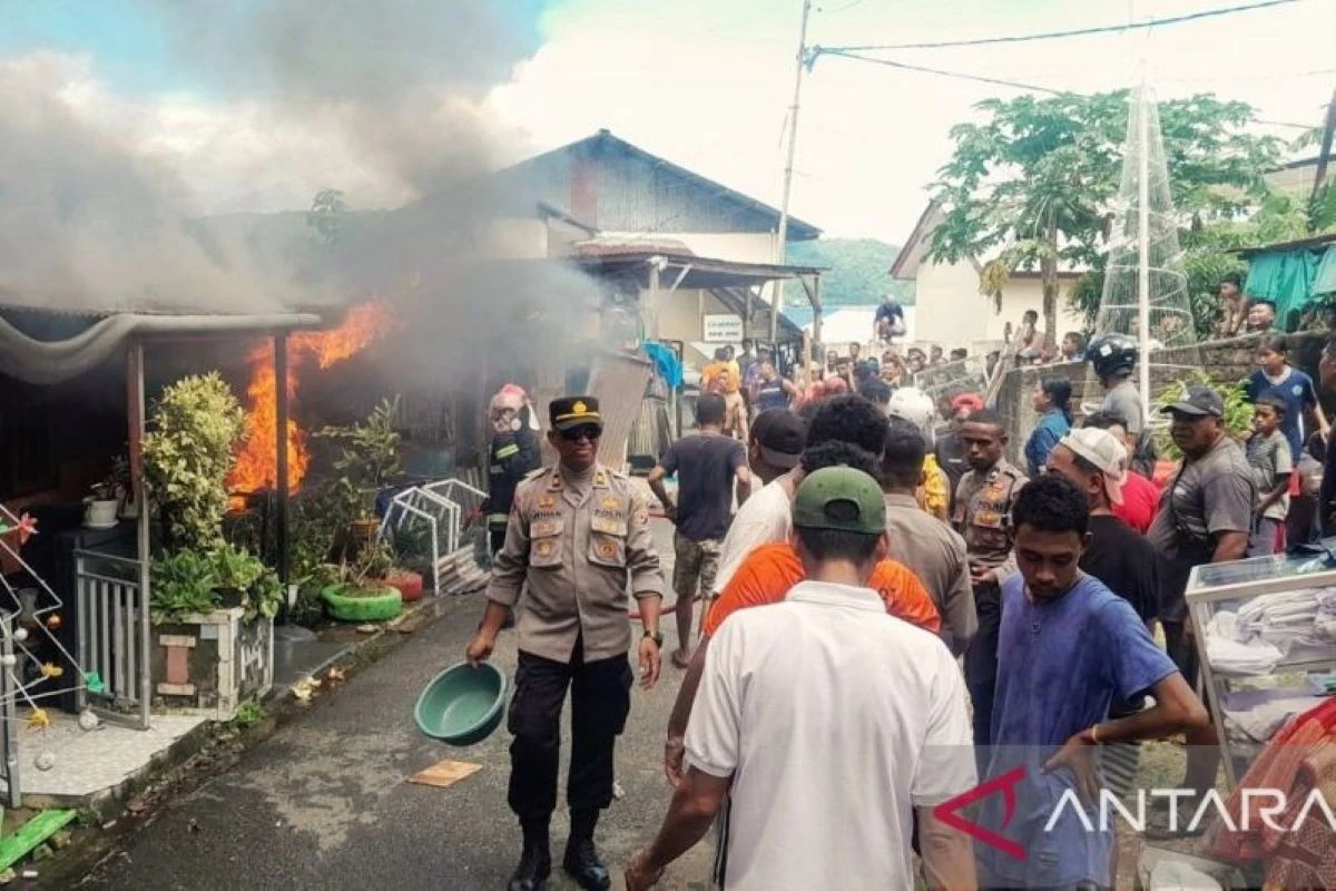 4 Rumah dan 2 Kios Hangus Terbakar di Ambon, Nilai Kerugiannya Fantastis
