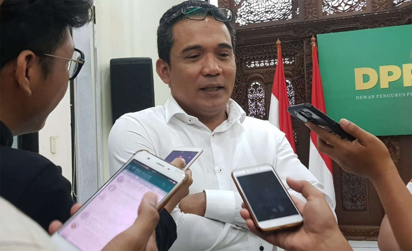 PKB Diserang Hoaks soal Anies Baswedan dan Vicky Prasetyo