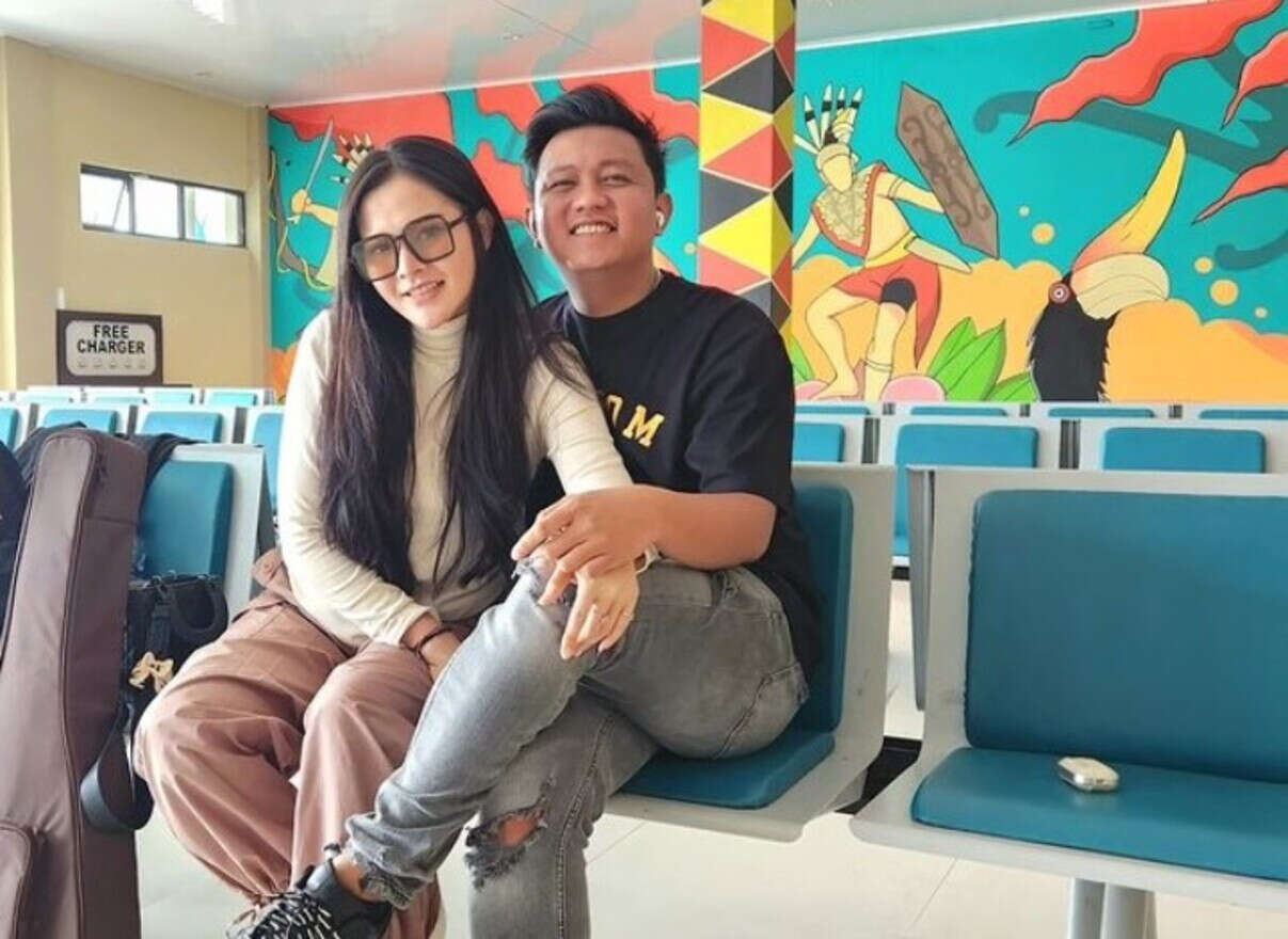 Istri Denny Caknan Dilarikan ke Rumah Sakit, Apa Sebabnya?