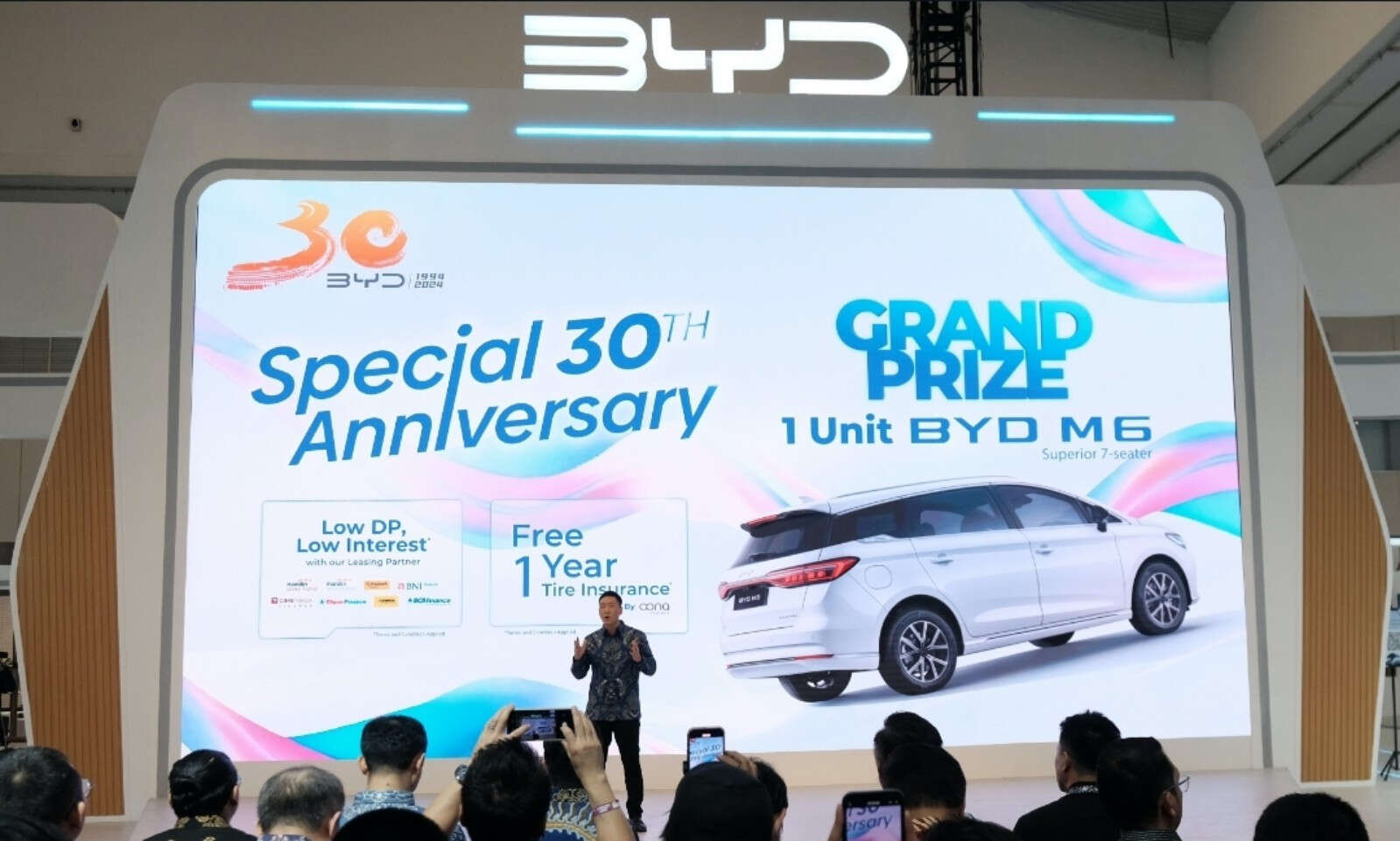 GJAW 2024, BYD Sediakan Hadiah Mobil Listrik M6 Superior