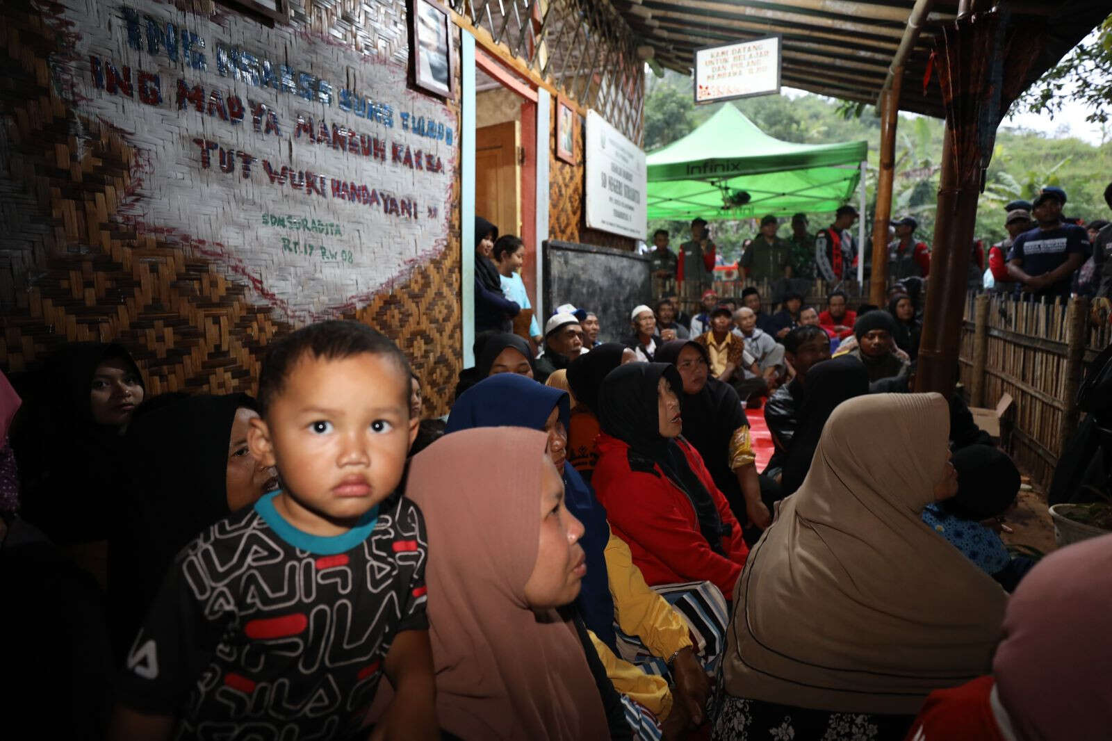 Banjir dan Longsor Sukabumi: 10 Warga Meninggal Dunia, Eros dan Oji Masih Dicari