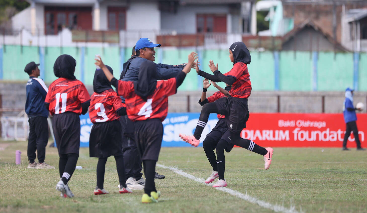 SD Muhammadiyah Sapen dan MIS Al Islamiyah Grojogan Raih Gelar Kampiun