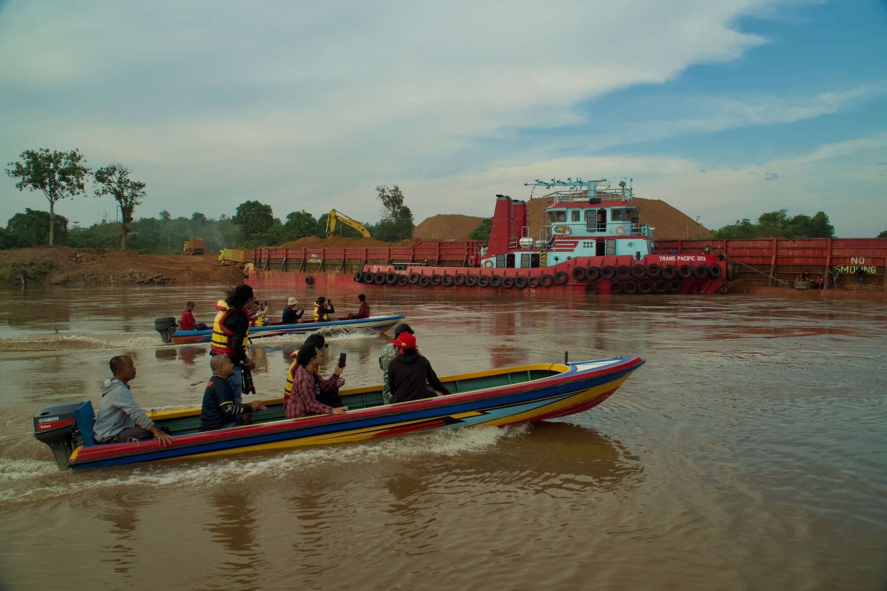 Trend Asia: Sungai Kapuas Terancam Tercemar Gara-Gara Ini