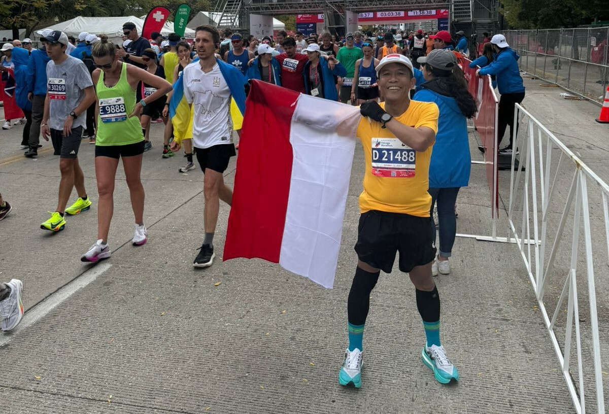 Berlari dalam Suhu Dingin & Terpaan Angin, Misbakhun Capai Finis Chicago Marathon 2024