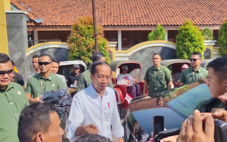 Jokowi Kunjungi Sekolahnya Semasa Kecil di Solo