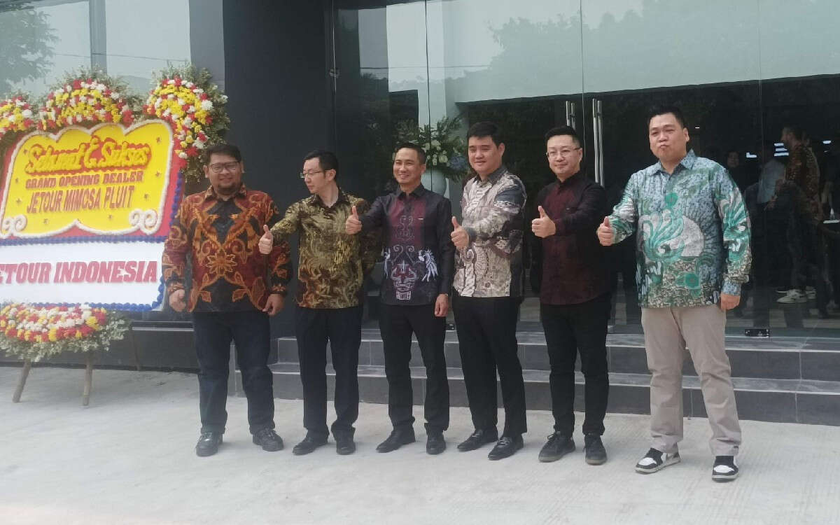 Buka Dealer Pertama di Pluit, Jetour Bidik Pasar Konsumen Keluarga