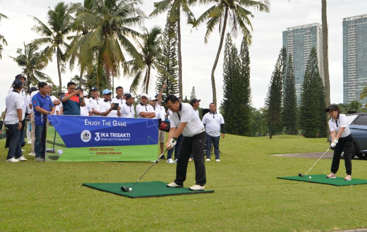 IKA Trisakti Menggelar Turnamen Golf Terbuka yang Ketiga