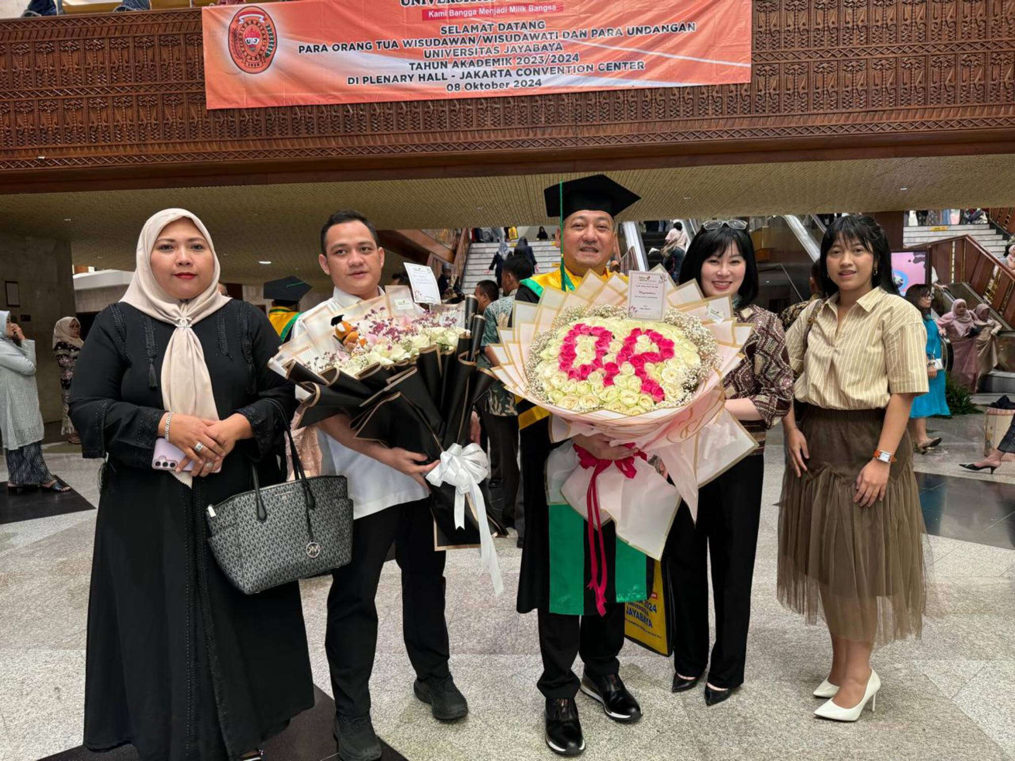 Pengacara Krisna Murti Raih Gelar Doktor dengan Predikat Cumlaude di Universitas Jayabaya