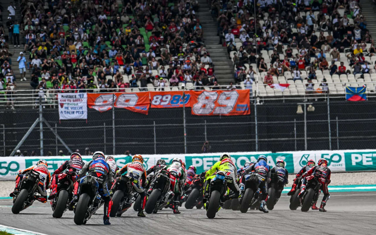 Live Streaming FP1 MotoGP Barcelona, Baru Mulai Sudah Ada Kecelakaan