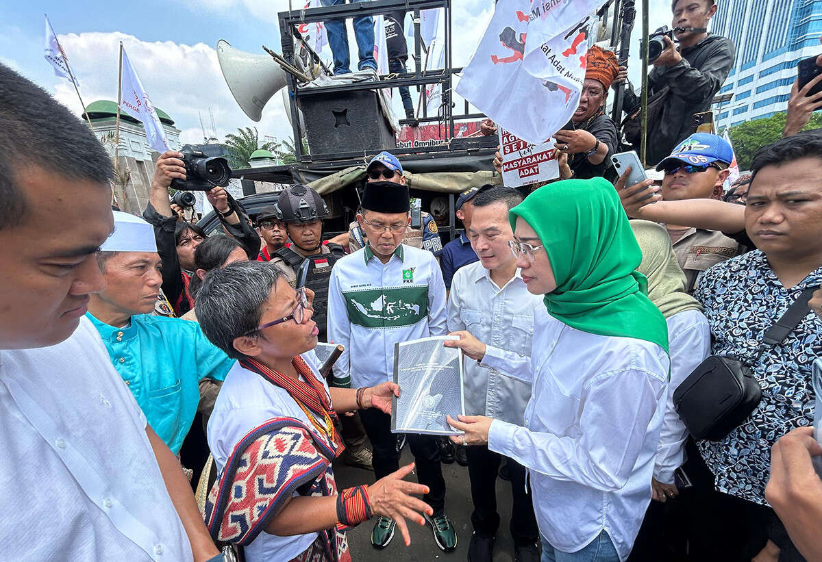 Fraksi PKB DPR Sampaikan Komitmen di Depan Demonstran RUU Masyarakat Adat