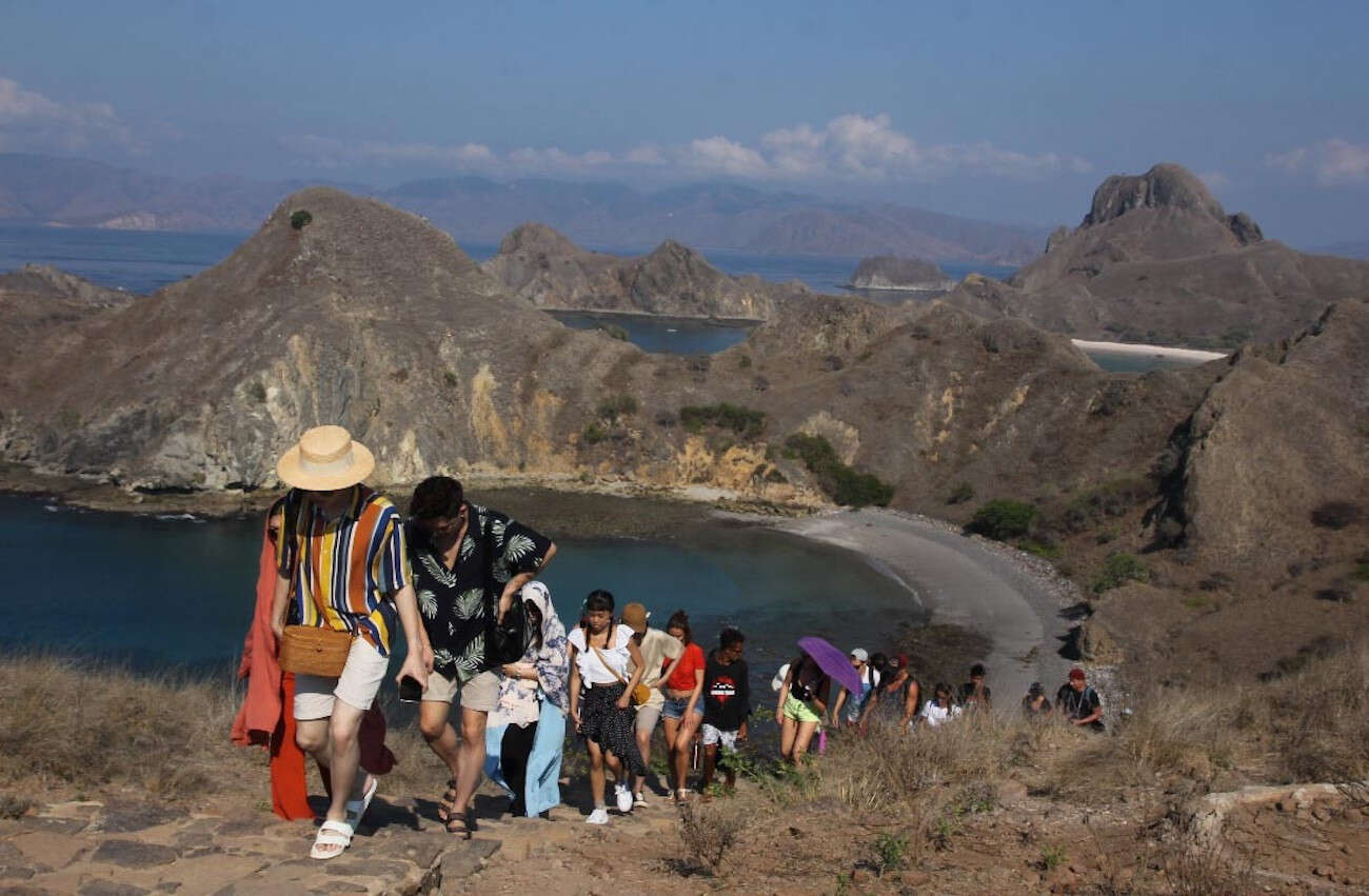 La Nina Picu Cuaca Ekstrem Menjelang Nataru, Wisatawan Diminta Waspada