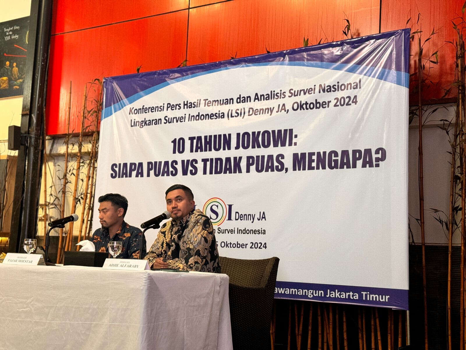 Survei LSI Denny JA: Tingkat Kepuasan Publik kepada Jokowi Masih Tinggi