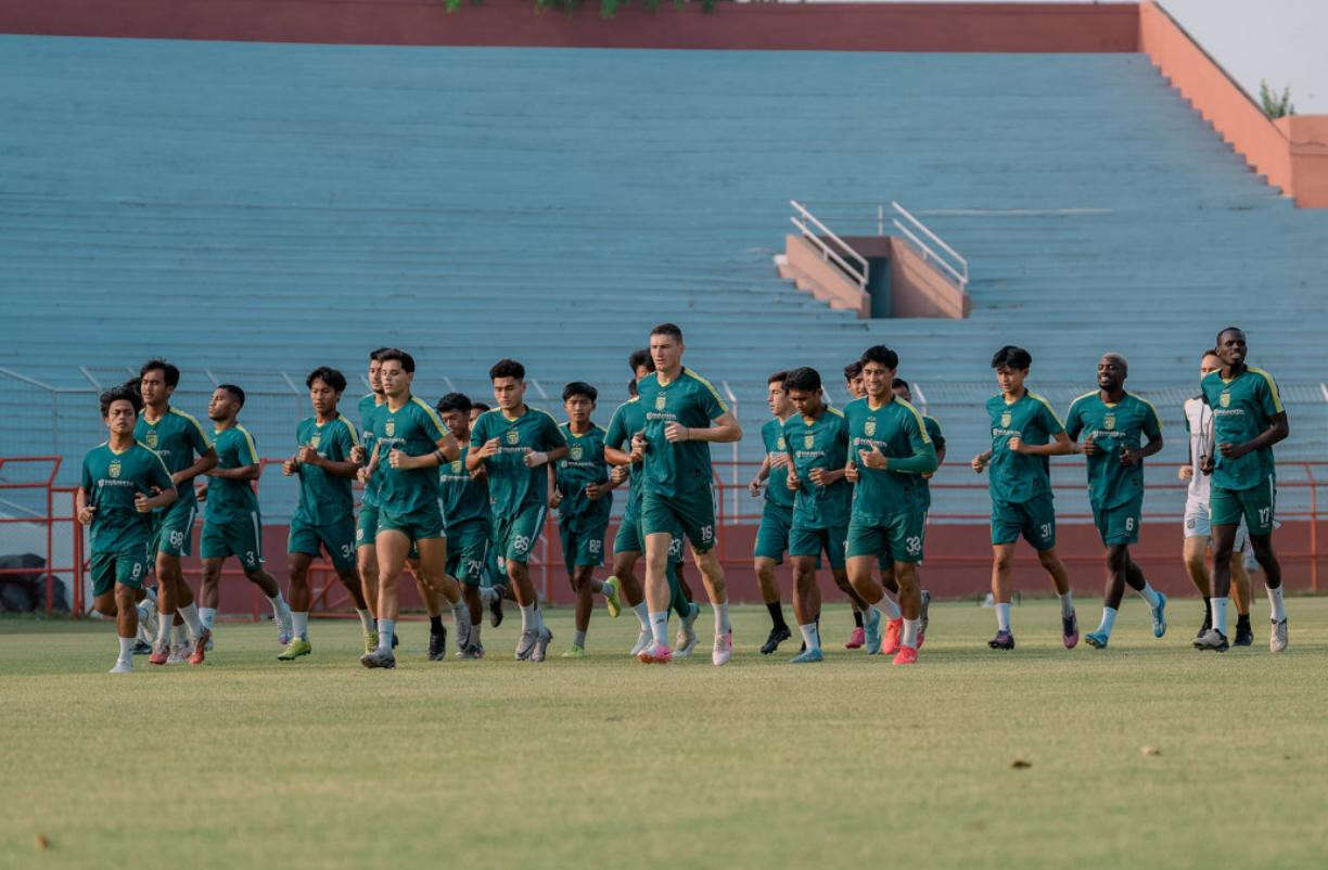 Persebaya Tak Mau Tersandung di Kandang Semen Padang Sore Ini