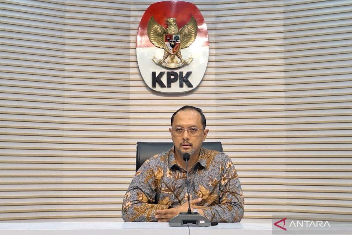 KPK Sita 3 Unit Bangunan & Tanah Senilai Rp 8,1 Miliar terkait Kasus Dana Hibah Jatim