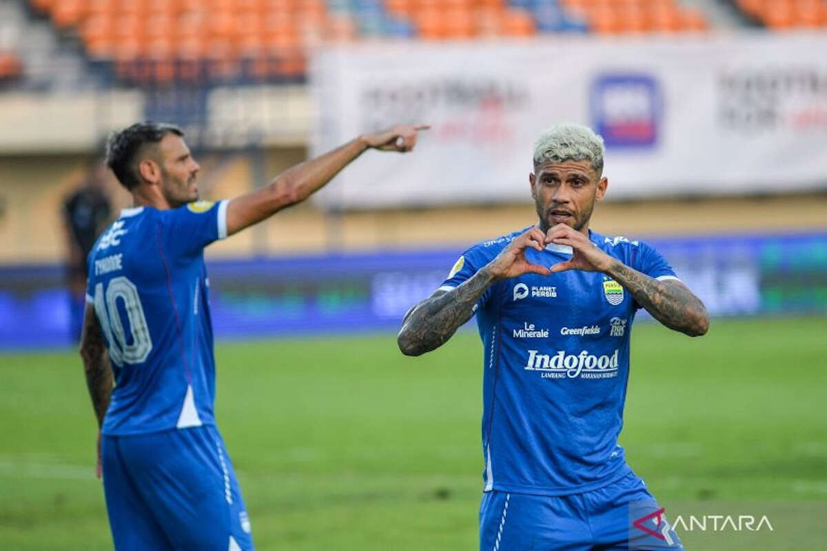 Persib Bandung Menang 2-0 Atas Persebaya Surabaya, Begini Reaksi Bojak Hodak