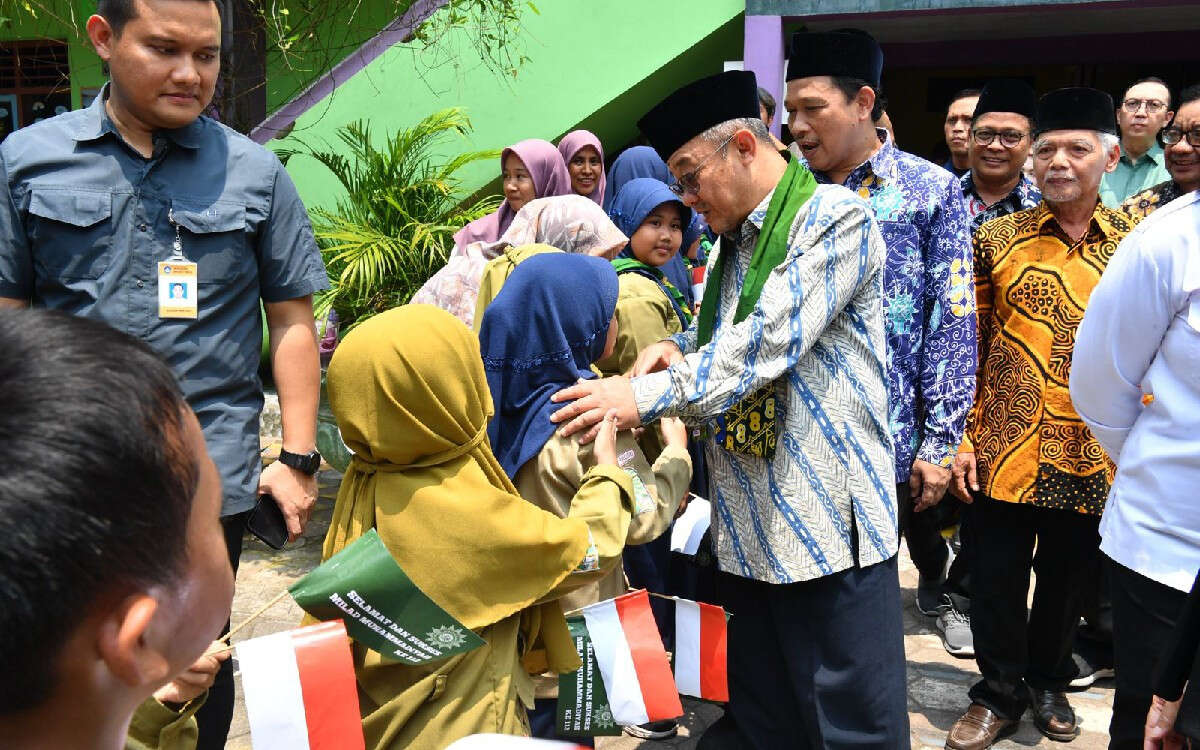 Desember 2024, Mendikdasmen Terbitkan Aturan Baru, Siswa & Guru Siap-Siap