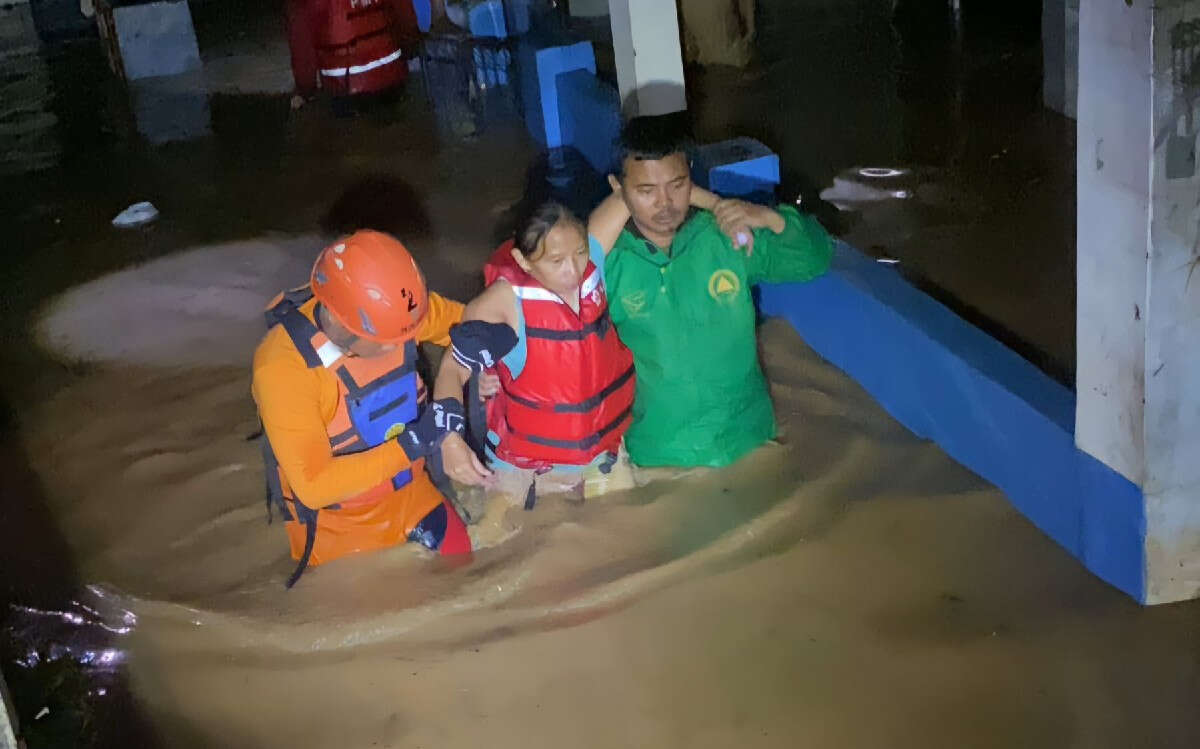 Ratusan Warga Terdampak Banjir Bandang di Banjaran, Evakuasi Sempat Terkendala