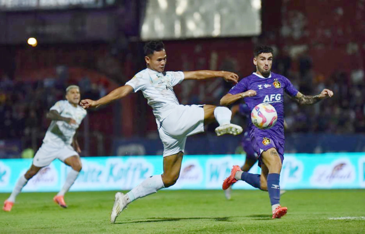 Bertandang ke Markas Borneo FC, Persib Bandung Belum Bisa Menurunkan Dimas Drajad
