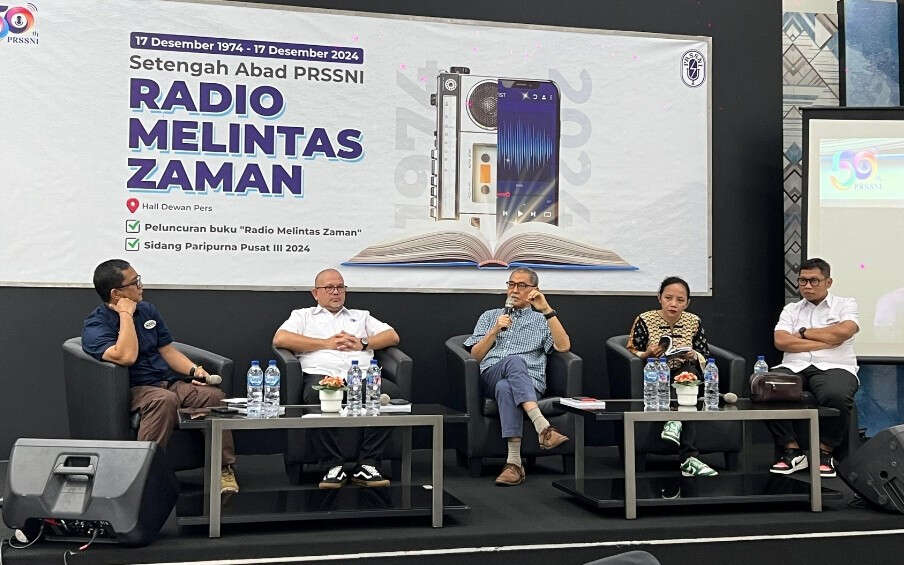 50 Tahun, PRSSNI Luncurkan Buku Radio Melintas Zaman