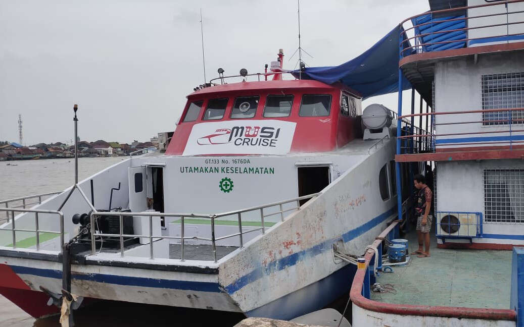 Cukup Bayar Rp 5 Ribu Masyarakat Bisa Lihat Keindahan Jembatan Ampera