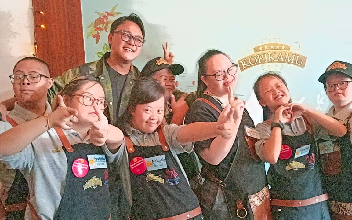 Danang Pradana Terharu Saat Hibur Penyandang Down Syndrome