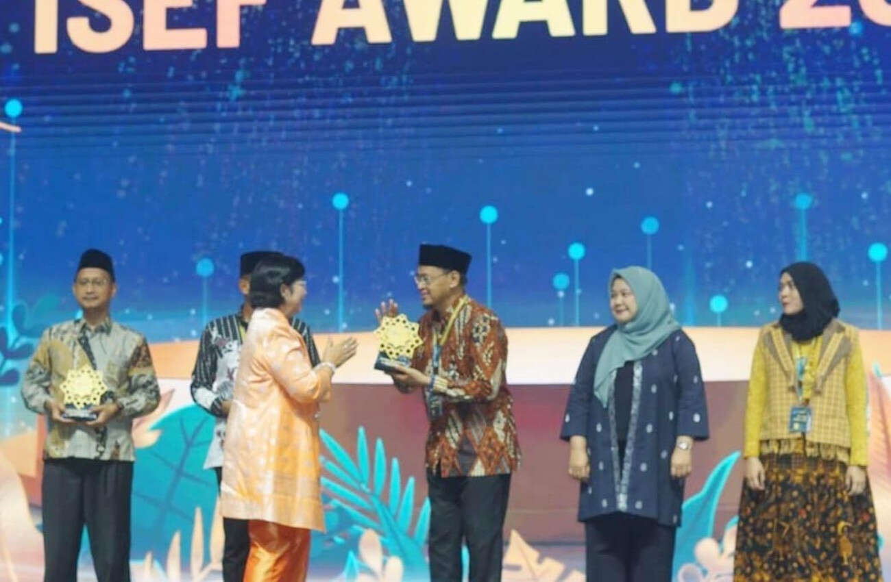 Inovatif dalam Pengelolaan Zakat, BAZNAS Jabar Sabet Juara ISEF 2024