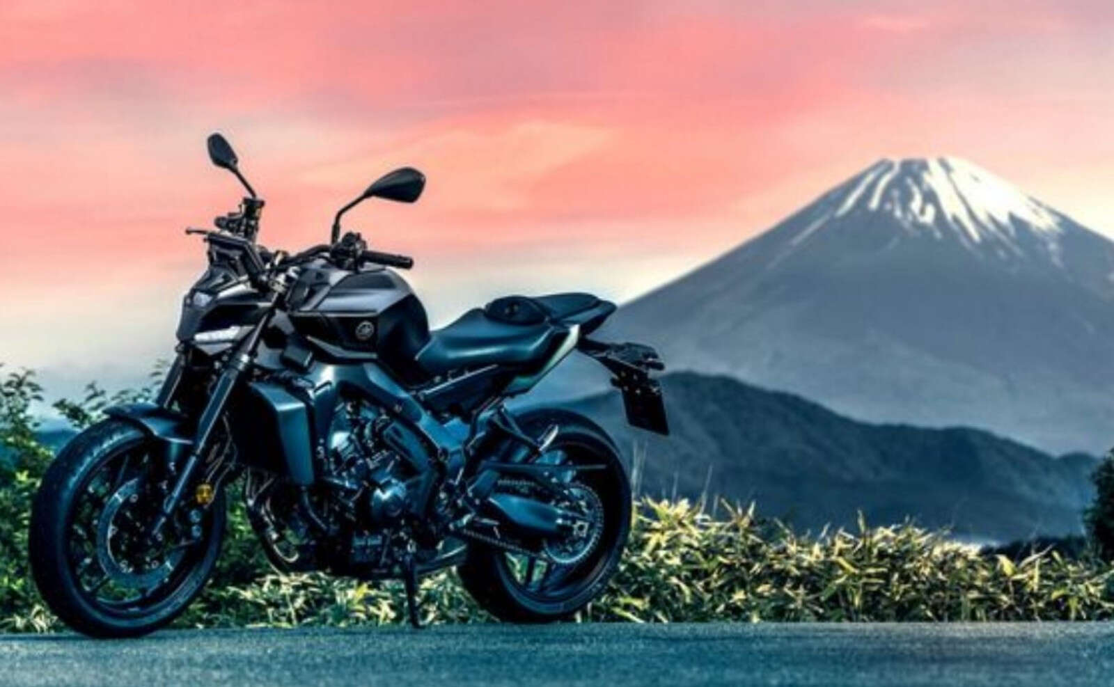 Big Roadster Yamaha Hadir Bawa Teknologi Transmisi AMT