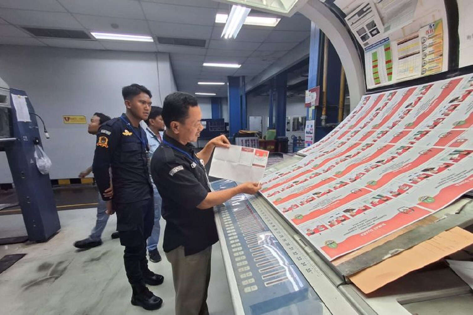 Butuh Hampir 37 Juta Lembar, Surat Suara Pilgub Jabar Dicetak 4,5 Juta per Hari