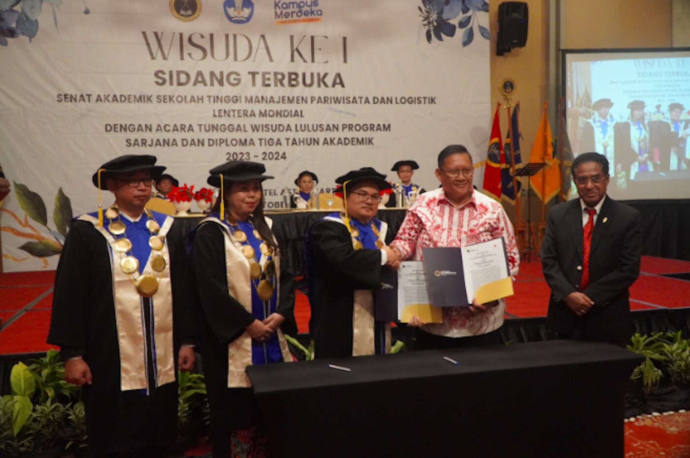 Lemondial Business School Gelar Wisuda Perdana, Ditandai MoU Kerja Sama dengan Lion Grup