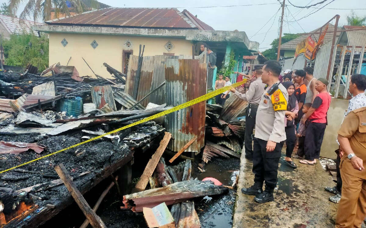 Kebakaran di Palembang Menghanguskan 2 Rumah dan 1 Bedeng, Begini Kejadiannya