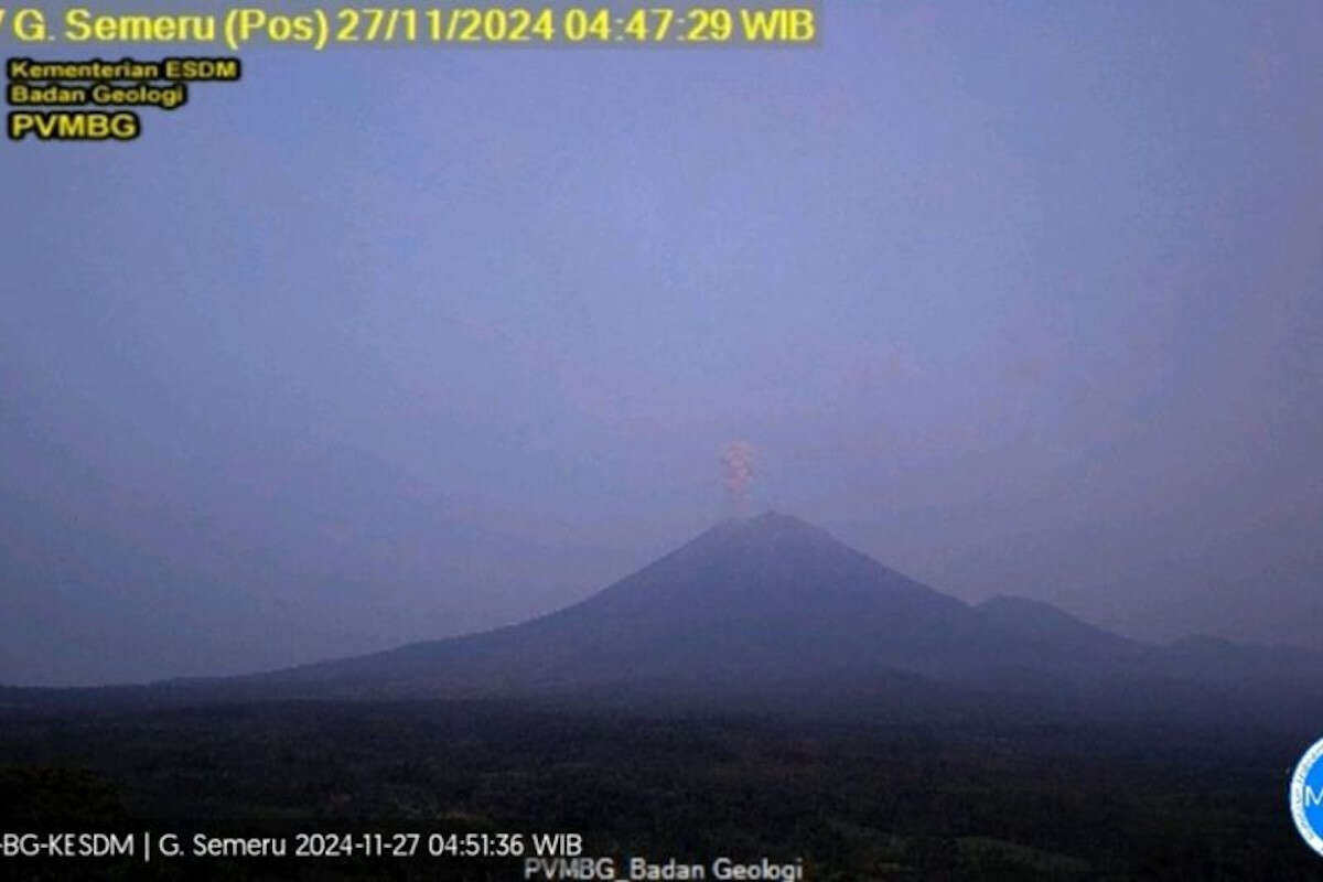 Gunung Semeru Erupsi 3 Kali, Tinggi Letusan hingga 1.000 Meter