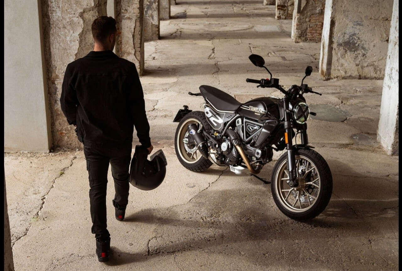 2 Varian Baru Ducati Scrambler, Gayanya Lebih Dark