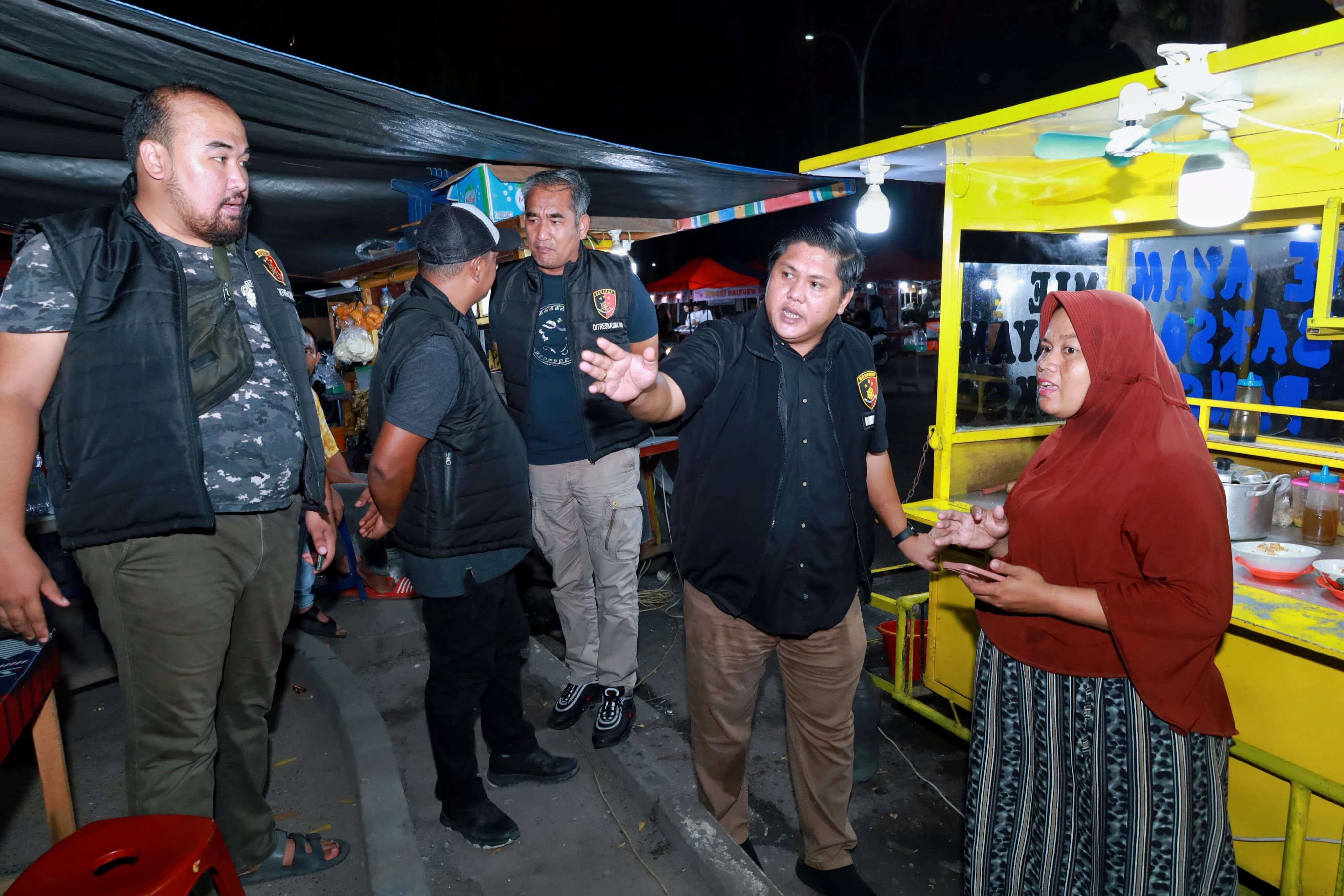 Keributan Antarpedagang Terjadi, Aparat Kepolisian Turun Tangan