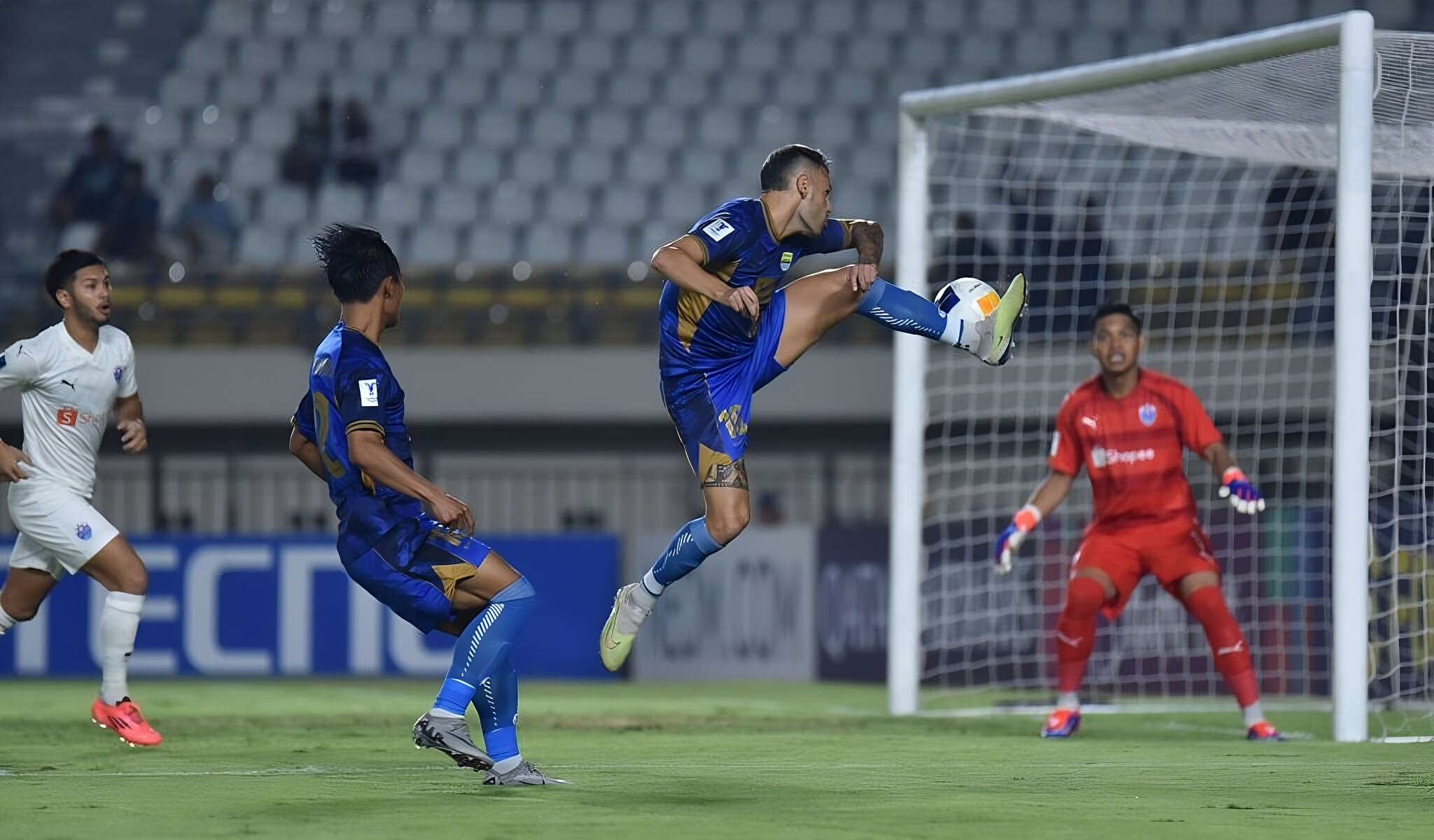 Persib vs Lion City Sailors FC: Gol Tyronne Del Pino Hanya Berbuah Satu Poin