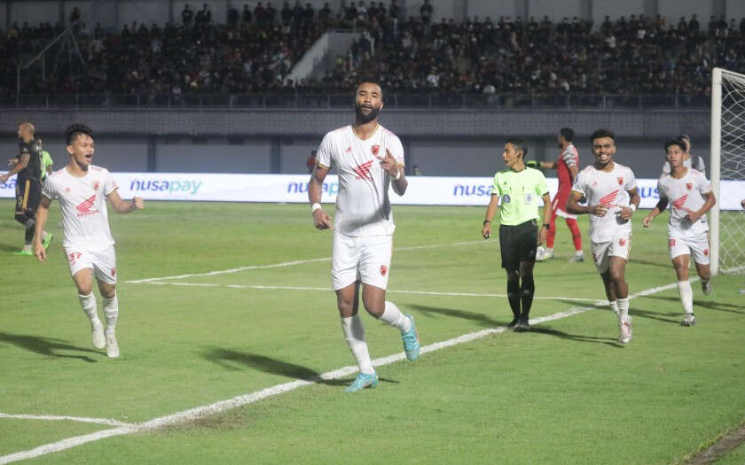 Persib vs PSM: Juku Eja Pincang, Maung Bandung Pantang Jemawa