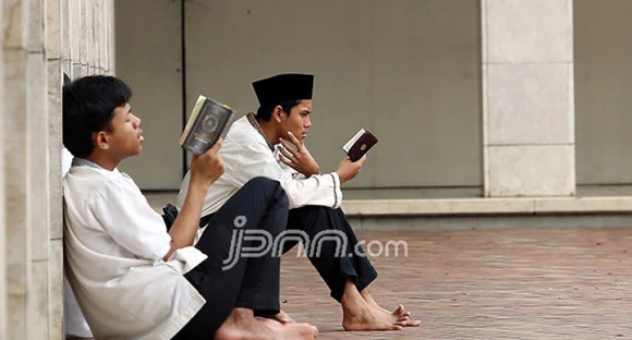 Kelompok Ba’alawi dan PWI Bertengkar soal Nasab Rasulullah, Ini Respons PWNU Jabar