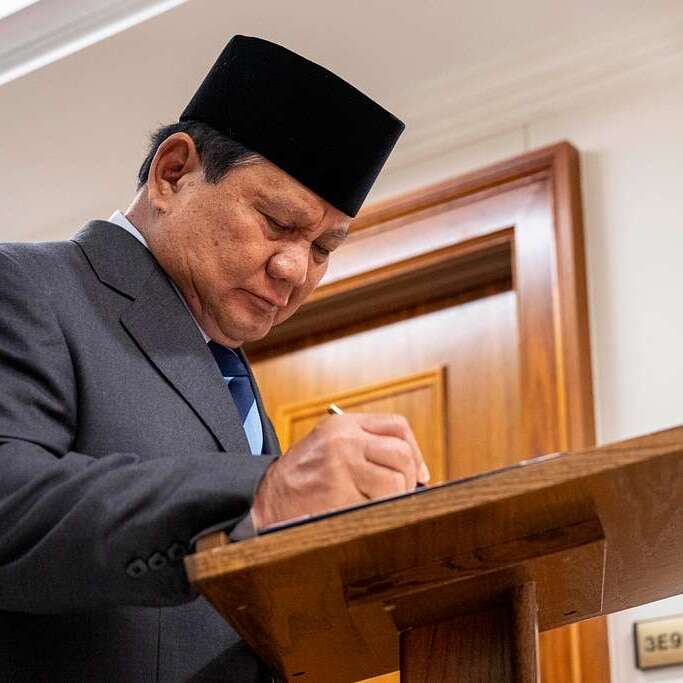 Paksa Kepala Daerah Ikut Retret, Prabowo Ingin Meniru Rezim Orde Baru