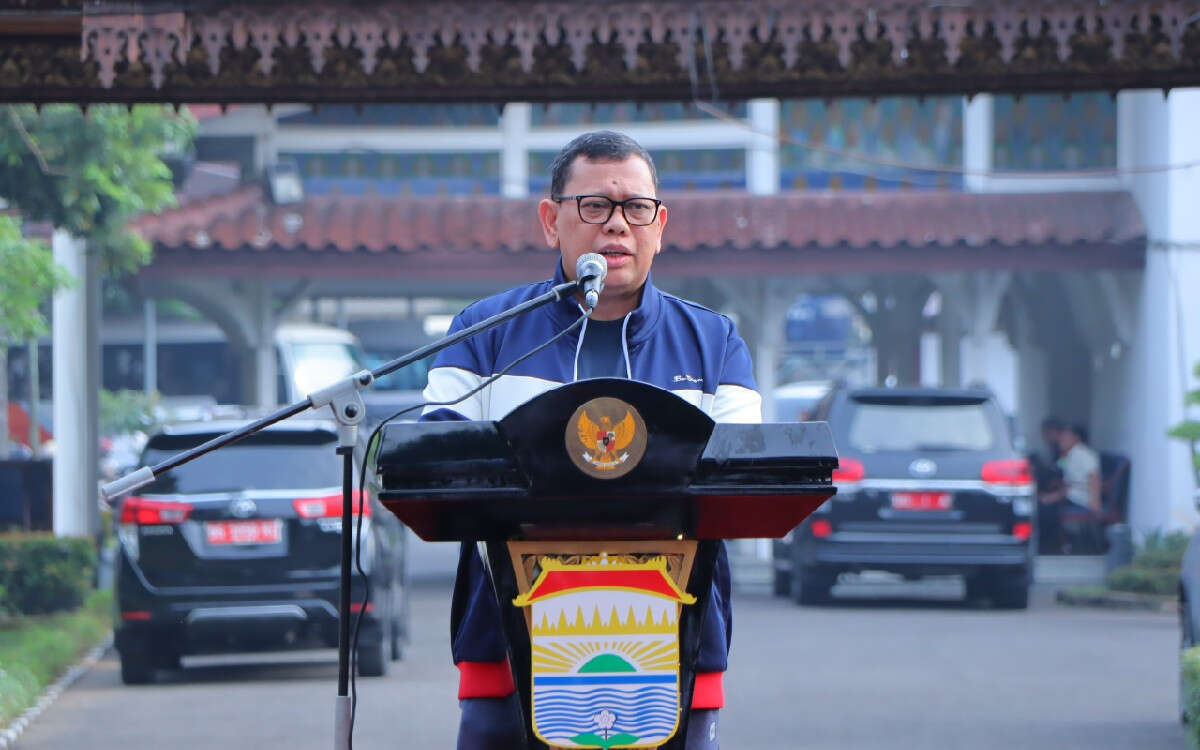 Atasi Banjir di Palembang, Pj Wali Kota Meluncurkan Gotong Royong Jumat Bersih