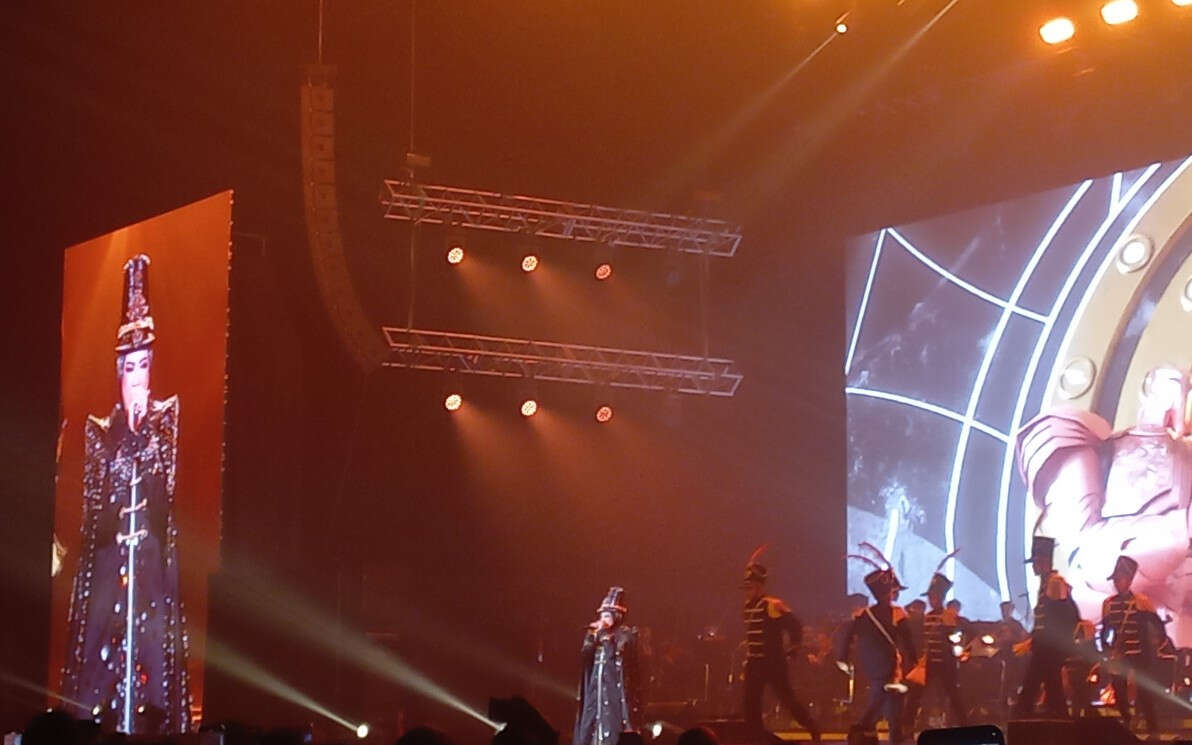 Memukau, Melly Goeslaw Buka Konsernya dengan Lagu 'Tak Tahan Lagi'