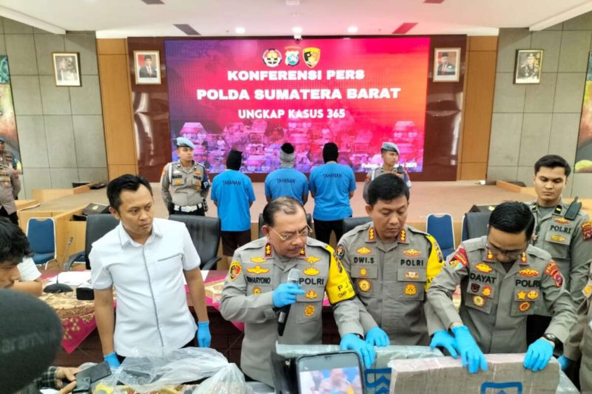 2 Personel Sabhara Polda Sumbar Mencuri Uang Rp 2,6 Miliar