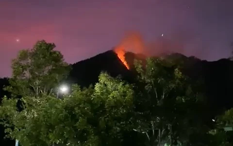 BPBD Jateng Ungkap Penyebab Gunung Telomoyo Terbakar, Ternyata