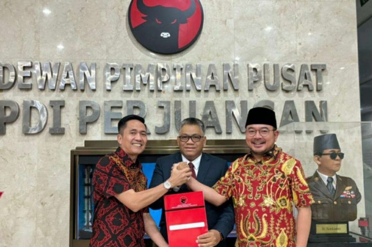 PDIP Resmi Dukung Ratu Dewa - Prima Salam Maju Pilkada Palembang 2024