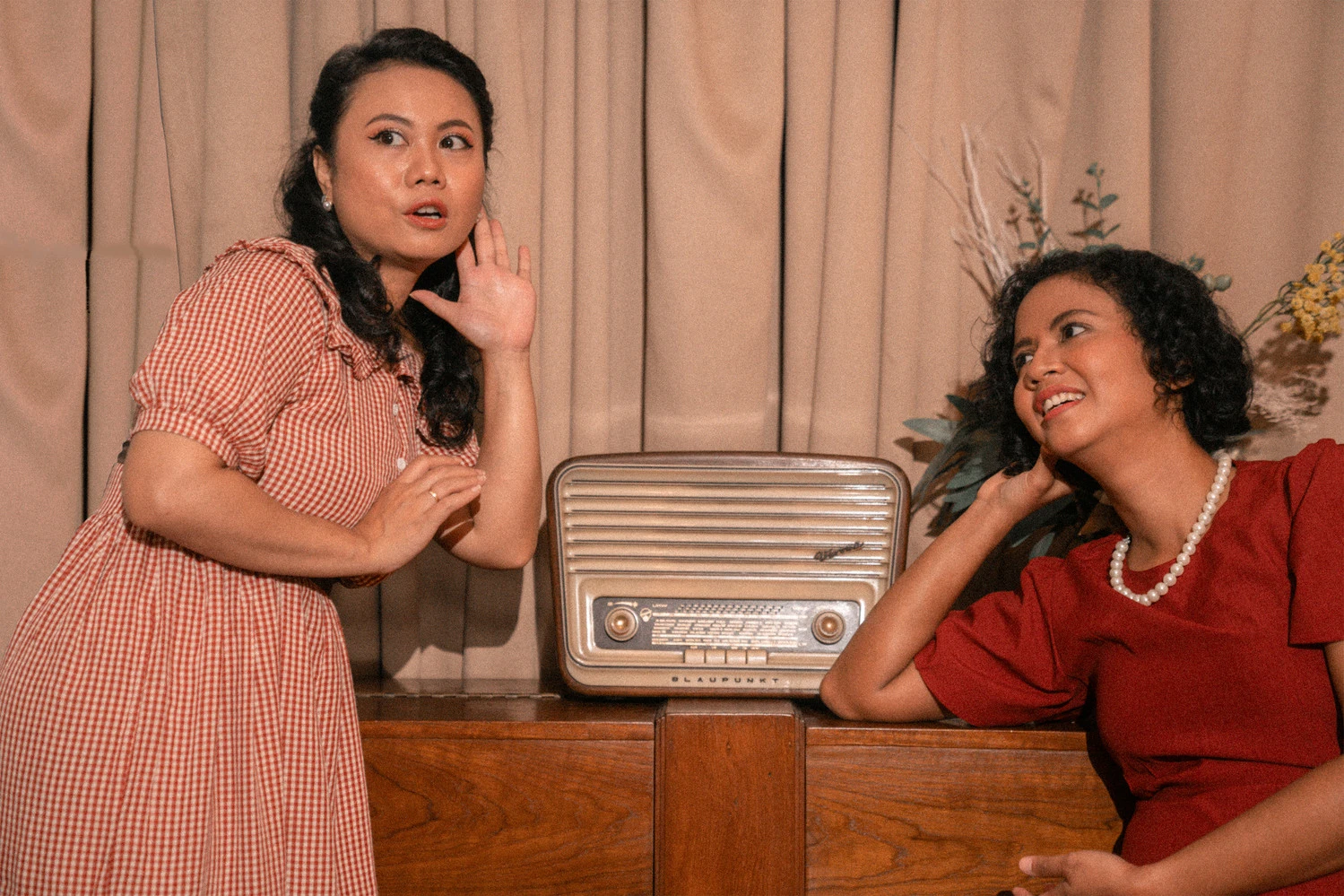 NonaRia Mengajak Nostalgia Lewat Album Dengarkanlah Radio